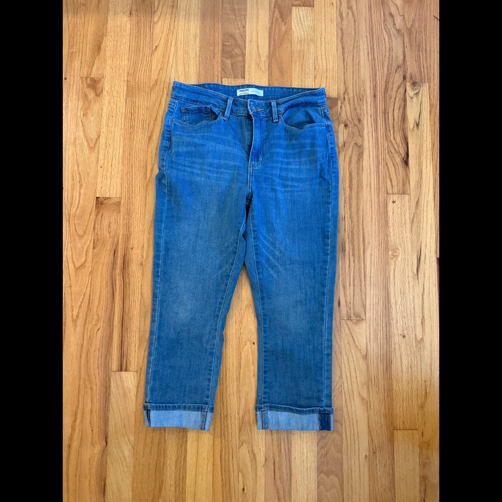 Cuffed Capri Jeans
